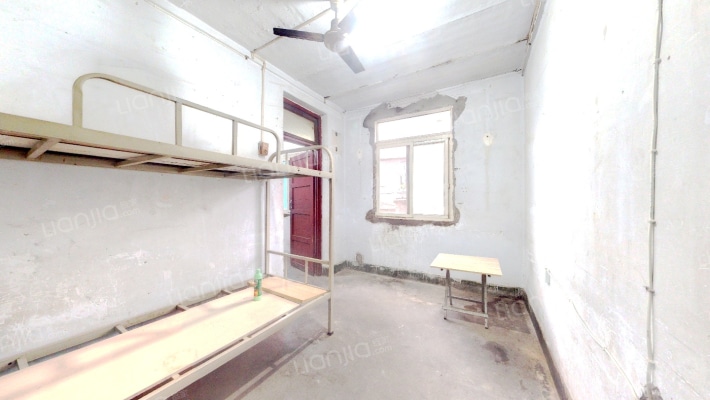 青龙巷13号院二手房实景图