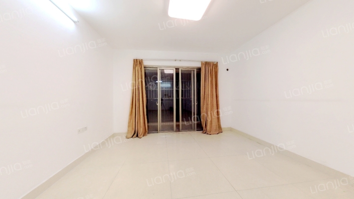 威斯广场峰景二手房实景图