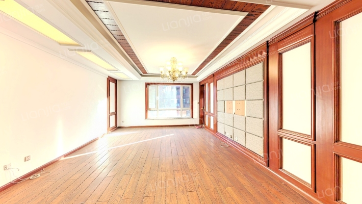 西山湖畔一期二手房实景图