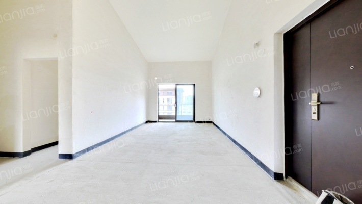 芷岸小区二手房实景图