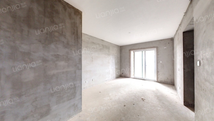 爱家皇家花园二手房实景图