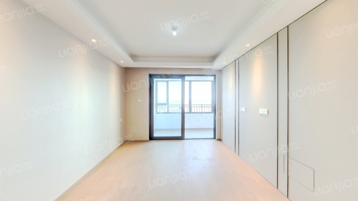 融信青澜二手房实景图