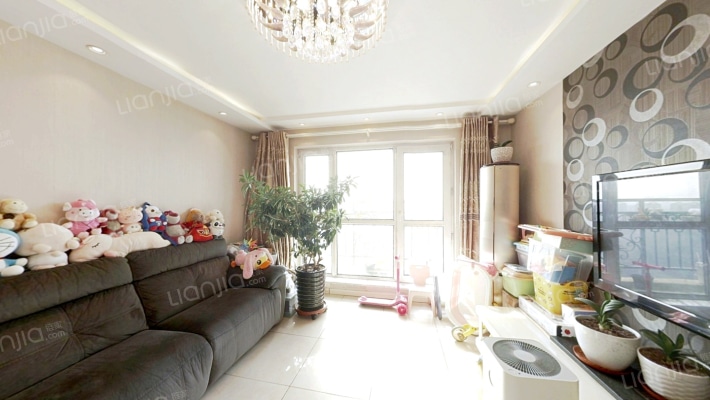 南郡凤凰湾二手房实景图