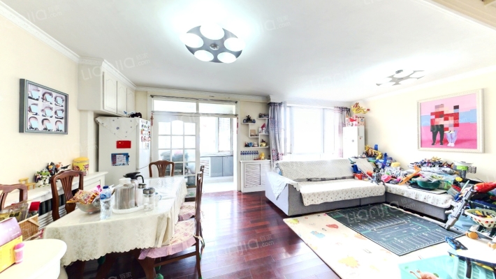 东特新居二手房实景图