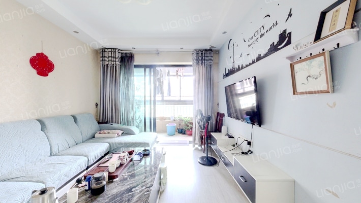 海伦堡院子二手房实景图