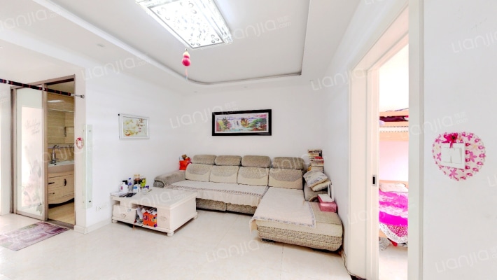 龙泰檀香苑二期二手房实景图