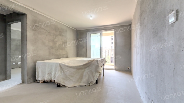 新景南苑二手房实景图