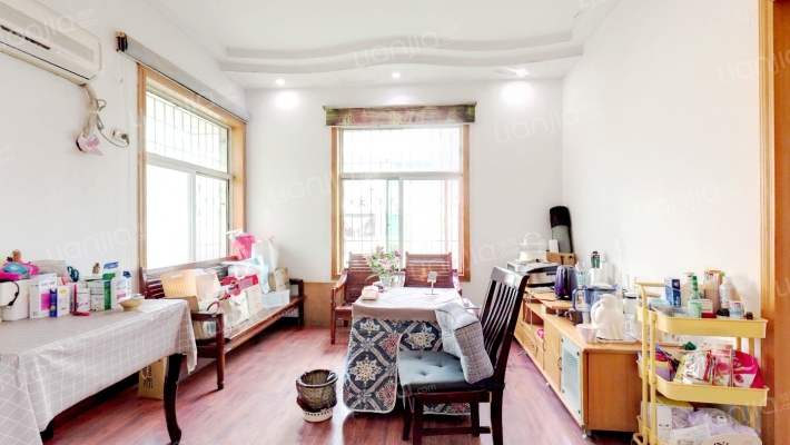 海景花园AB区二手房实景图