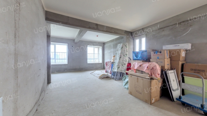 保和汉水湾二手房实景图