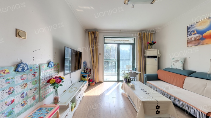 湖畔兰庭二手房实景图