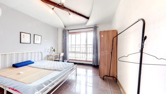 新域柠檬特区二手房实景图