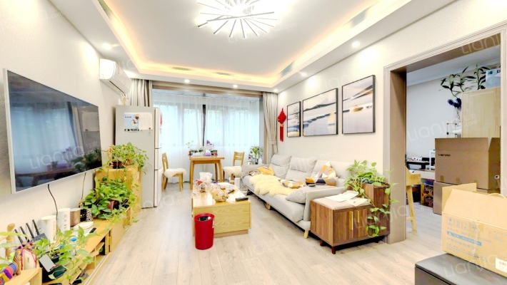 东二小区二手房实景图