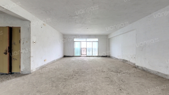 海湾豪苑二手房实景图