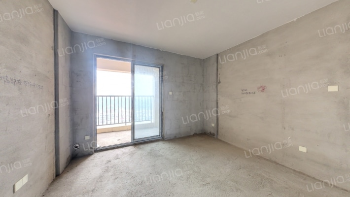 中粮鸿云二手房实景图