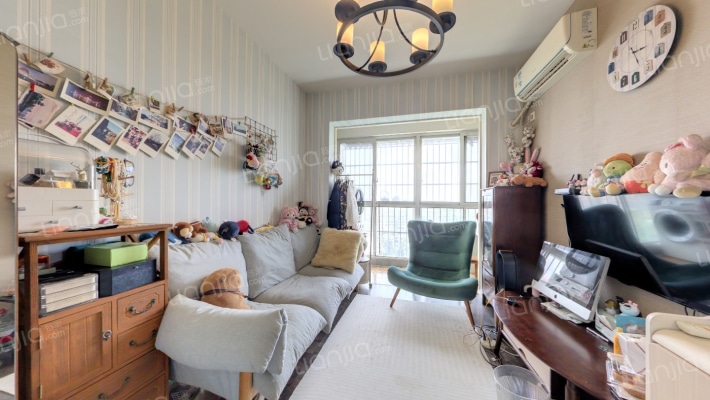 怡泰花园二手房实景图