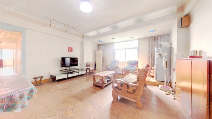 中山社区兴松园二手房实景图