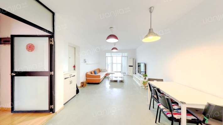 龙翔鸣翠苑二手房实景图