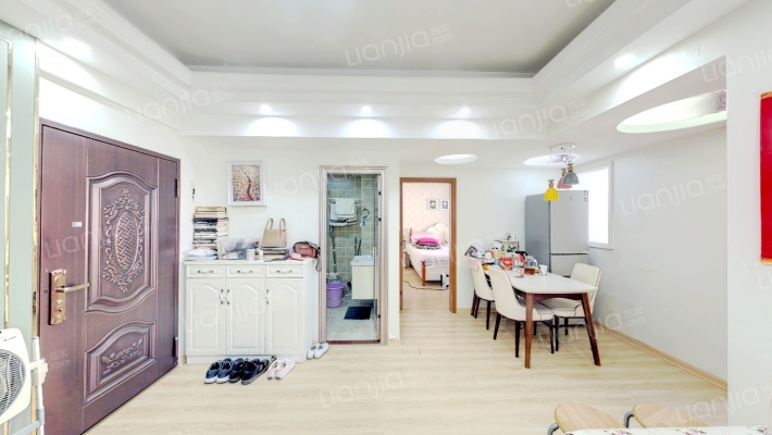 假日E时代二手房实景图