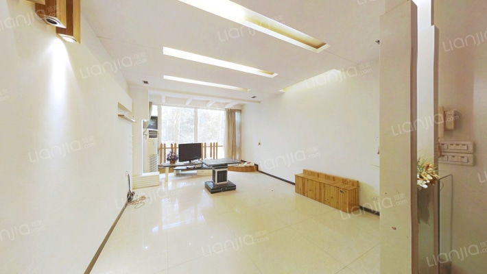 曦阳山庄二手房实景图