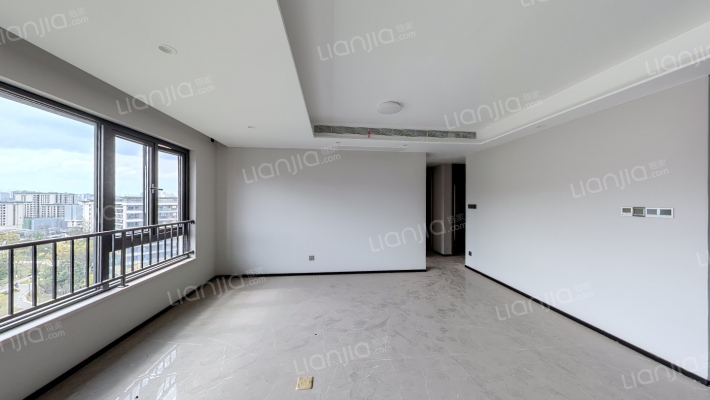 龙湖云瑶玉陛玉山一组团二手房实景图