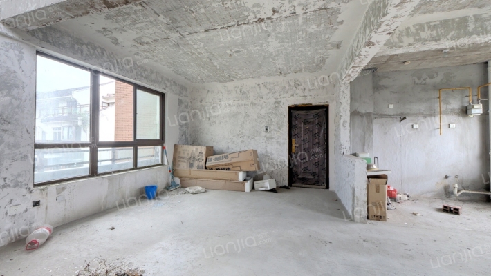 山水间二手房实景图