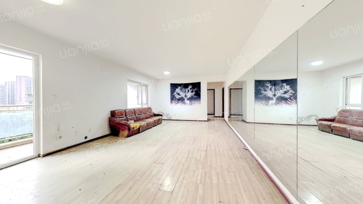 东山国际新城E区二手房实景图