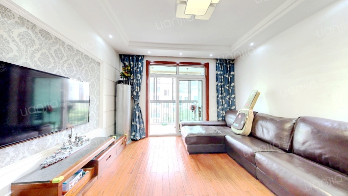 嘉业阳光假日四期二手房实景图