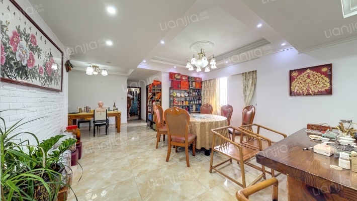 绿怡居二手房实景图