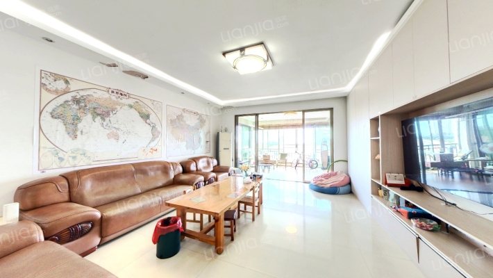 世纪滨江二手房实景图