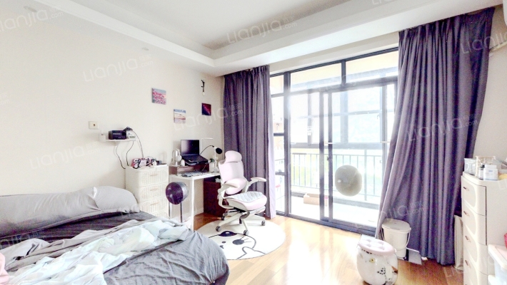 奥兰多小镇二手房实景图