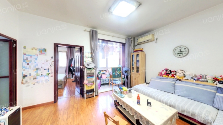 龙乡东区二手房实景图