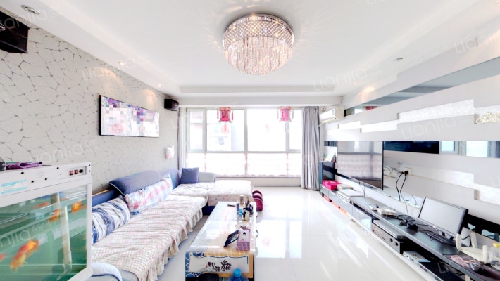 水晶城二期二手房实景图