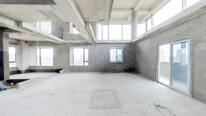 荣融繁星里二手房实景图