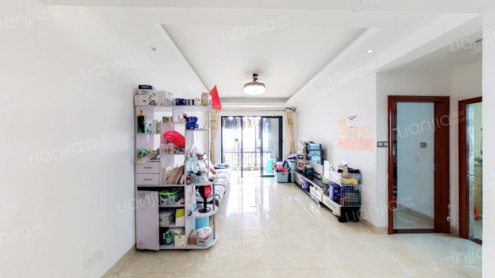 中骏蓝湾尚都二手房实景图