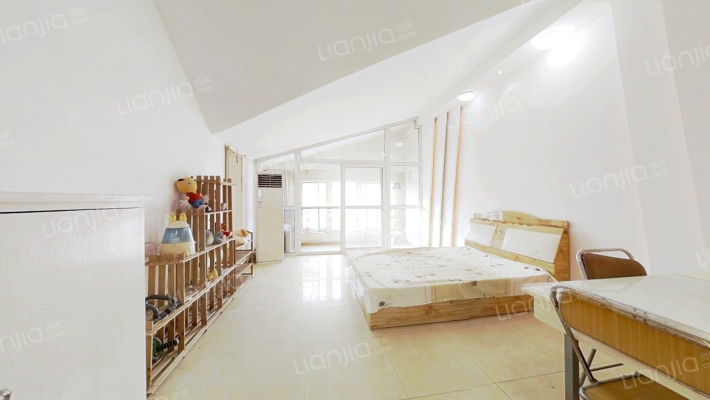 颐琴湾明珠花园二手房实景图