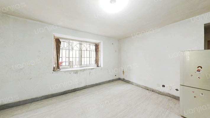 鳌峰苑二手房实景图