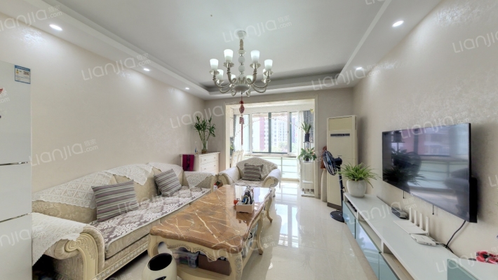 丹佛小镇二手房实景图