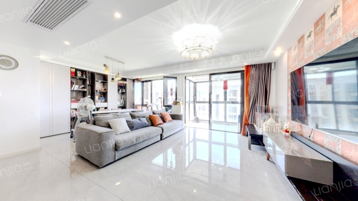 尊域雅苑二手房实景图