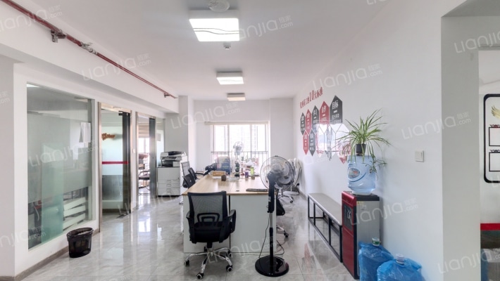 万科大都会南区二手房实景图