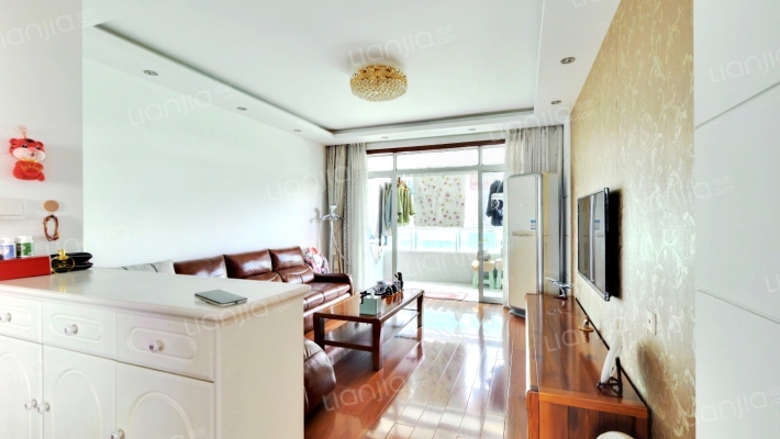 兴日家园二手房实景图