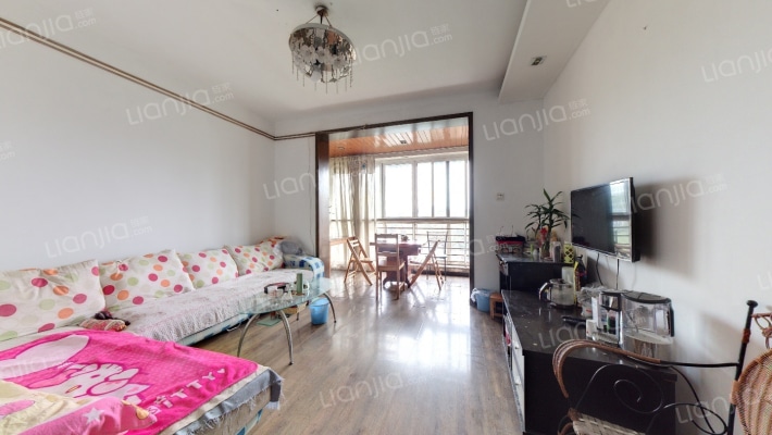 校园春天二手房实景图