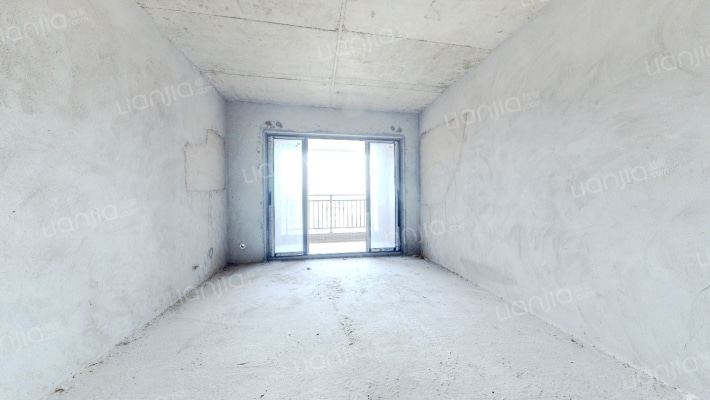 水岸花山二手房实景图