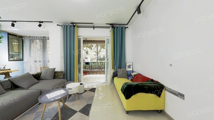 隆鑫爱琴海一期二手房实景图