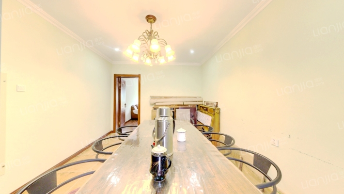 月潭爱丁堡二手房实景图