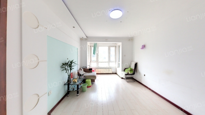 新伟庭苑二手房实景图