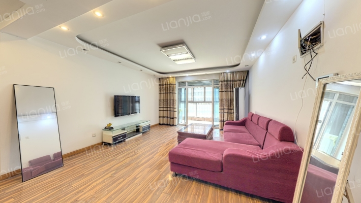 华鸿汇盛德堡二手房实景图