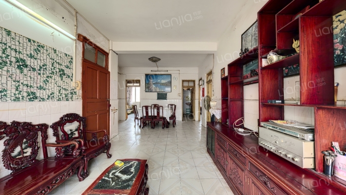 南山新村二手房实景图