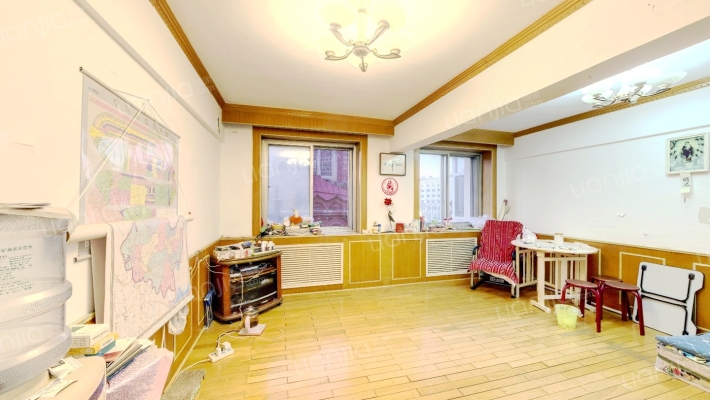 士课街(巴山街)二手房实景图