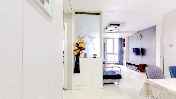 首座国际公寓二手房实景图