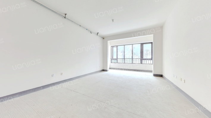 卡地亚花园城蔚蓝轩A区二手房实景图